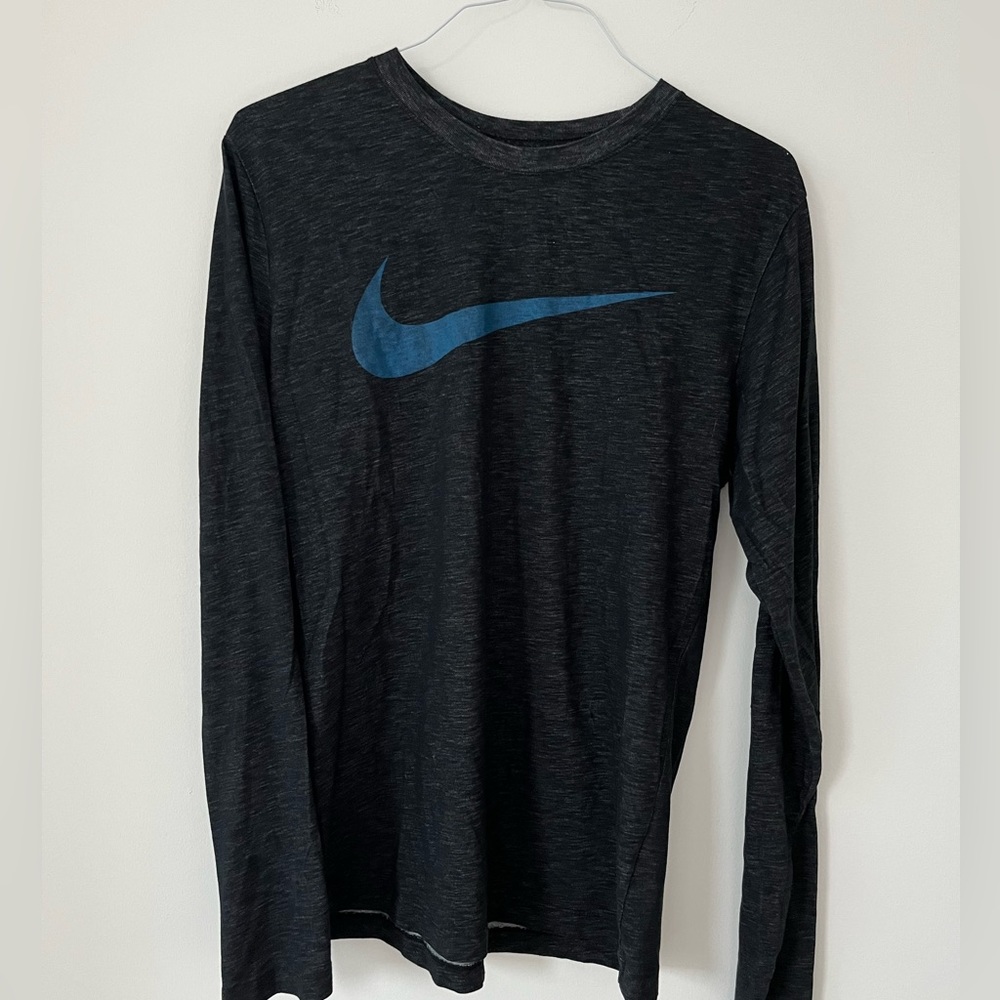 Nike drifit long sleeve